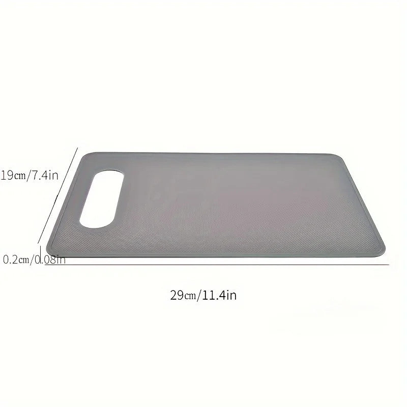 Colorful plastic cutting board for fruit and vegetable chopping, available in multiple colours – Purease