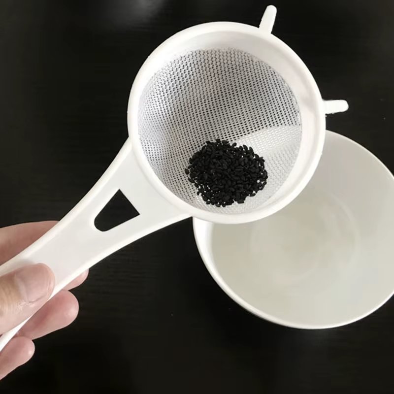 4-piece fine mesh strainer set for straining tea, juice, flour and soy milk – Purease